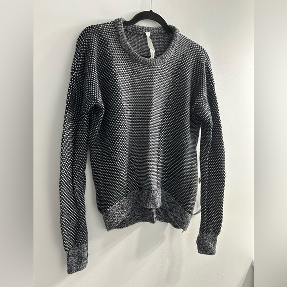 Lululemon Yogi Crew Sweater Black / Heathered Light Grey merino wool - Picture 8 of 15